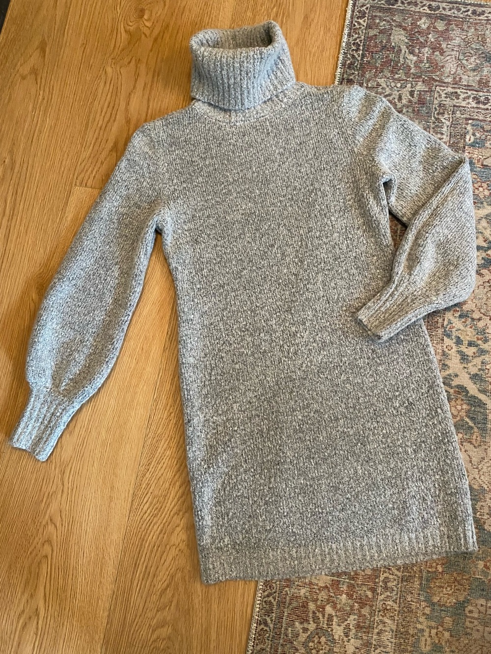 GUESS Wool Blend Marled Cowl Neck Sweater Dress Tunic Women’s Medium Grey Cozy